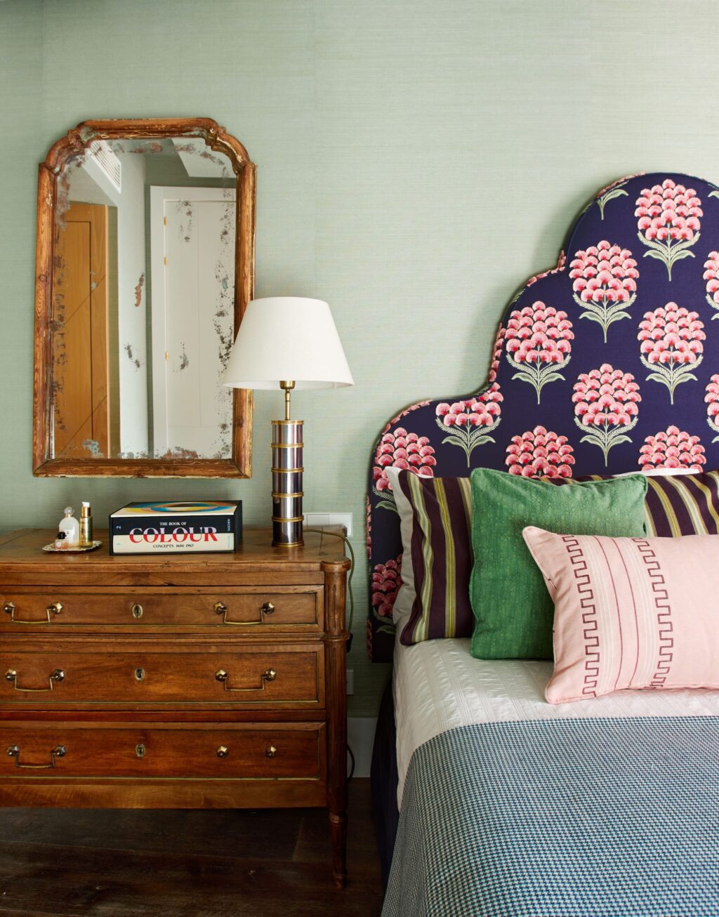 Josefina Embroidered Headboard - Image 4